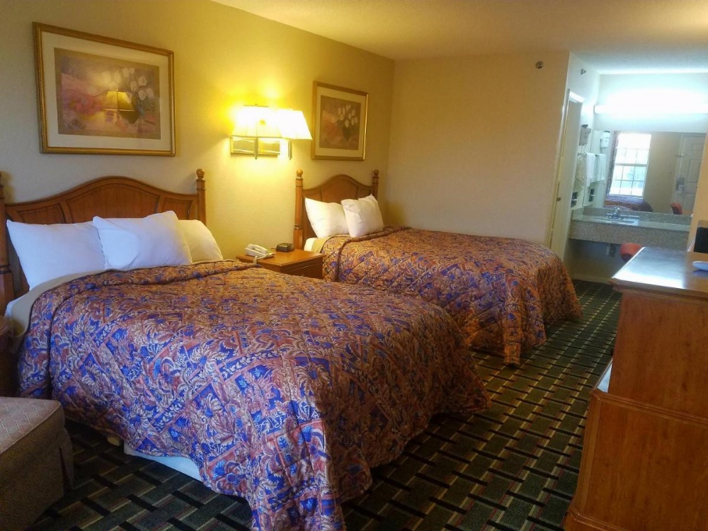 Americas Best Value Inn Winnsboro Image 11