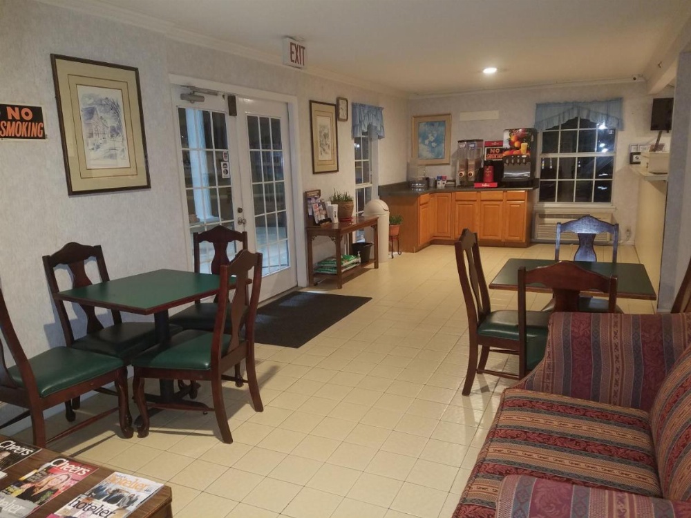 Americas Best Value Inn Winnsboro Image 32